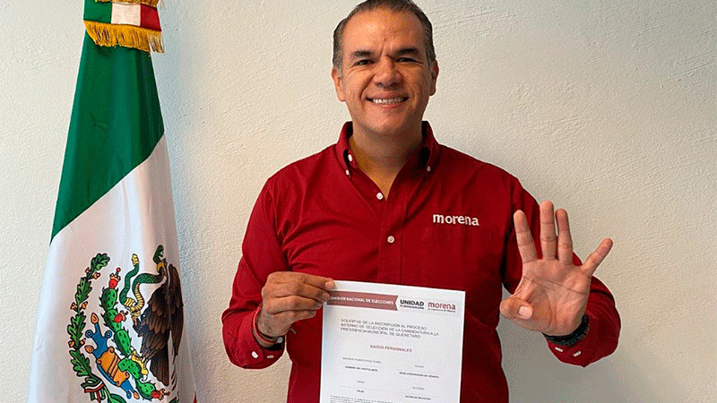 Mauricio Ruiz se registra como aspirante a candidato por Morena a la alcaldÃ­a de QuerÃ©taro