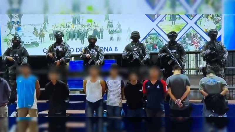 Ultiman a dos rehenes de cÃ¡rteles en Ecuador: Gobierno autoriza amnistÃ­a a policÃ­as y militares para combatir a criminales