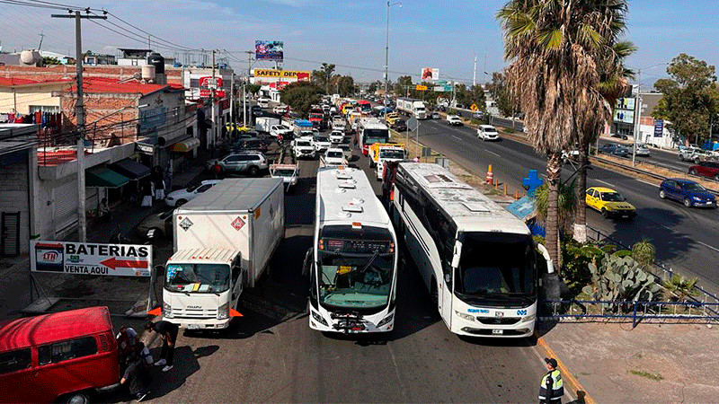 QuerÃ©taro: Amotac se irÃ¡ a paro nacional tras asaltos en Carretera 57 