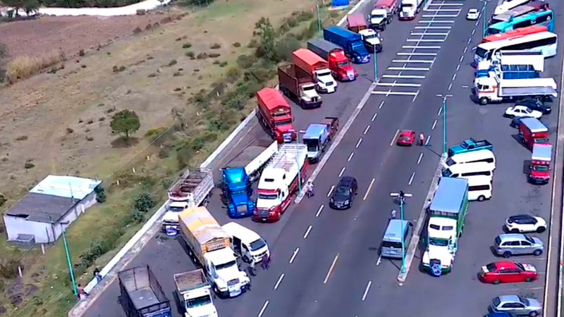 Comienza paro nacional de transportistas; exigen mayor seguridad