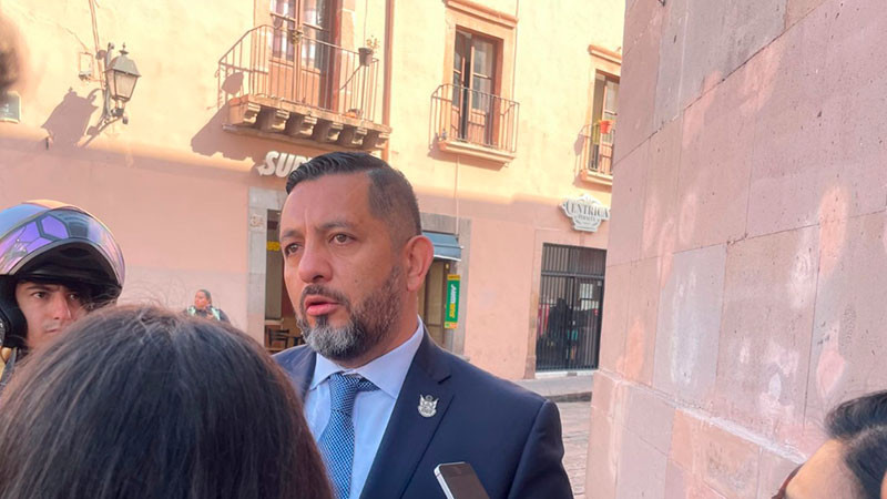 DarÃ¡n atenciÃ³n mÃ©dica a defraudados por visas falsas: Carlos Alcaraz