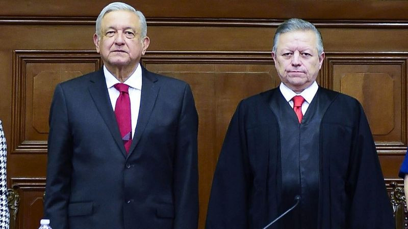AMLO explica â€œayudaâ€ del exministro ZaldÃ­var para influir en jueces