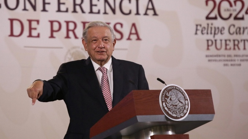 AMLO vuelve a aplazar plazo para tener el 