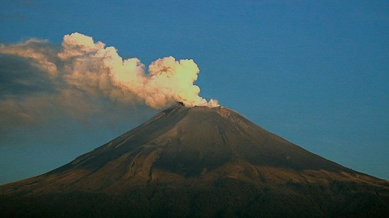 Durante las Ãºltimas 24 horas, PopocatÃ©petl registra 48 exhalaciones