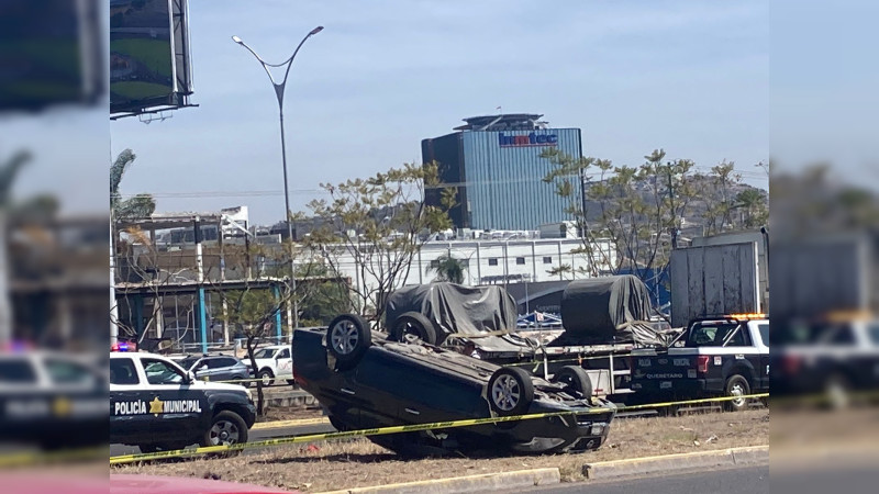 Se registra mortal volcadura en Paseo de la RepÃºblica, en QuerÃ©taro