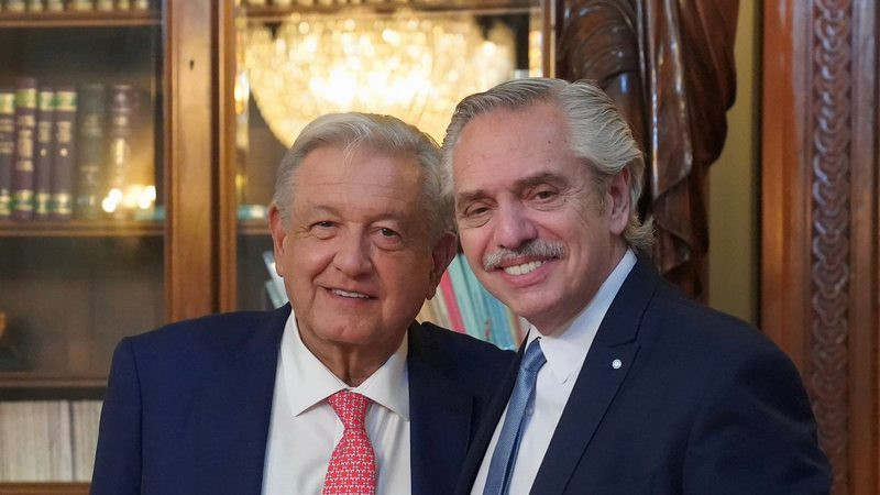 Alberto FernÃ¡ndez, expresidente de Argentina, visita a AMLO en Palacio Nacional