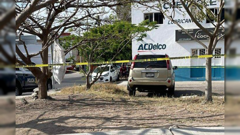 Muere mujer de la tercera edad al interior de un vehÃ­culo en Lomas de Casa Blanca, en QuerÃ©taro