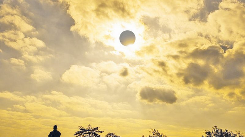Turistas arriban a Cuatro CiÃ©negas, Coahuila, para disfrutar del eclipse solar