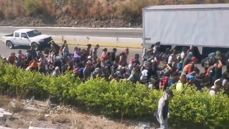 Sale caravana migrante de Tuxtla GutiÃ©rrez, Chiapas; buscan llegar a Estados Unidos
