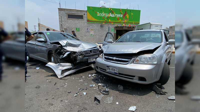 Hombre bajo los efectos del alcohol provoca fuerte choque frontal en QuerÃ©taroÂ 