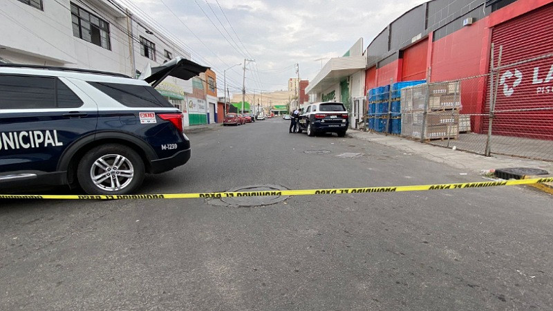 Hombre muere en la vÃ­a pÃºblica en QuerÃ©taroÂ 