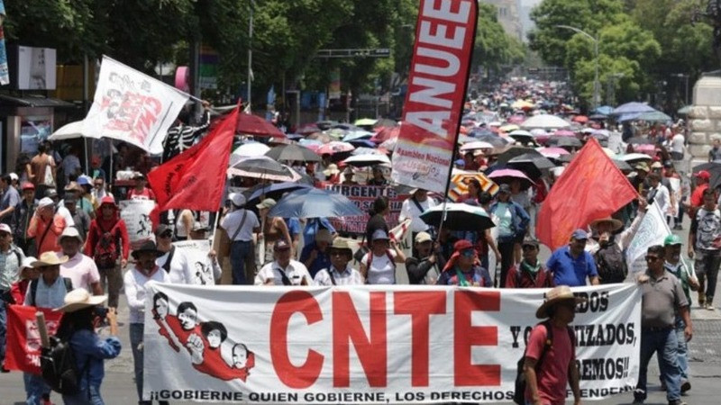 Celebra AMLO que CNTE haya regresado a clases; pide manifestaciones pacÃ­ficas