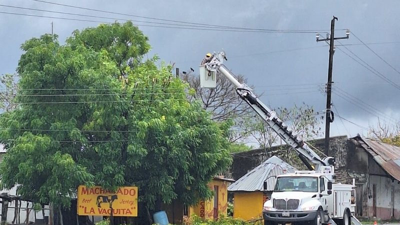 CFE restablece electricidad en un 80% a usuarios afectados por â€˜Albertoâ€™