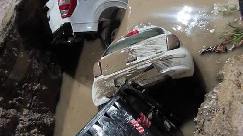 Intensas lluvias en Tuxtla GutiÃ©rrez, Chiapas, dejan 15 viviendas inundadas y 6 autos con daÃ±os