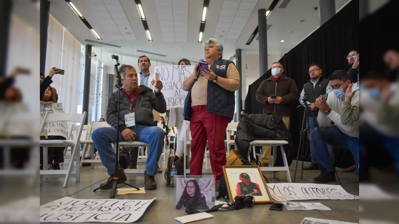 ArtÃ­culo 19 expone informe del periodismo en era de AMLO: 46 periodistas asesinados, 4 desaparecidos y aumenta violencia 