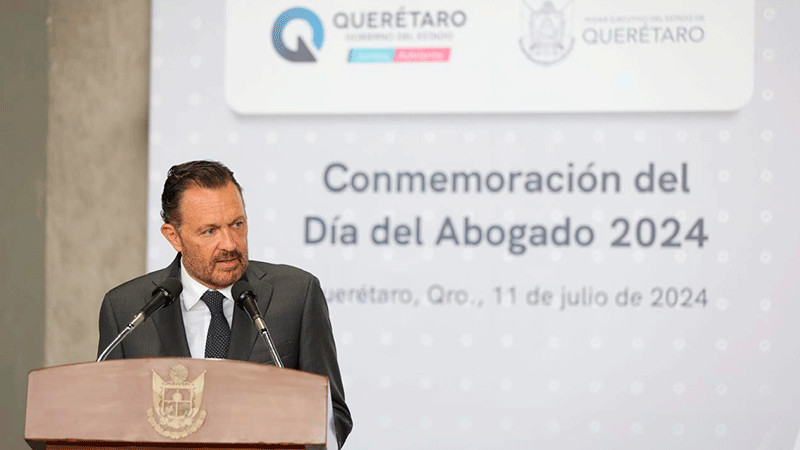 Juristas fortalecen instituciones de QuerÃ©taro: Mauricio Kuri