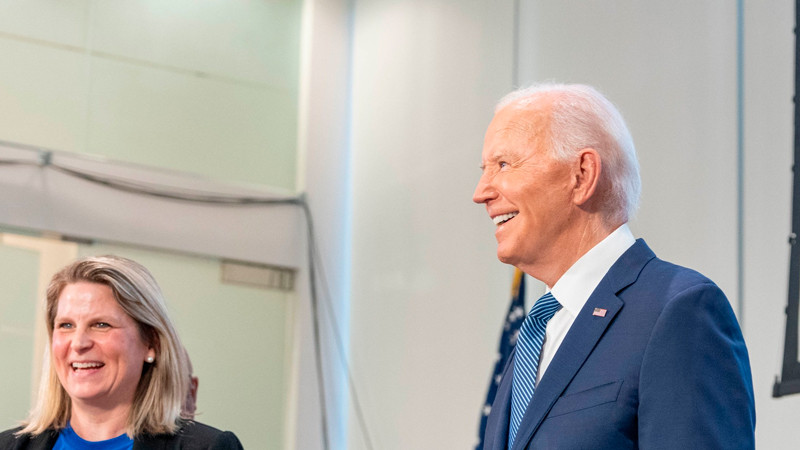 Aumenta nÃºmero de demÃ³cratas que piden a Biden bajarse de contienda presidencial