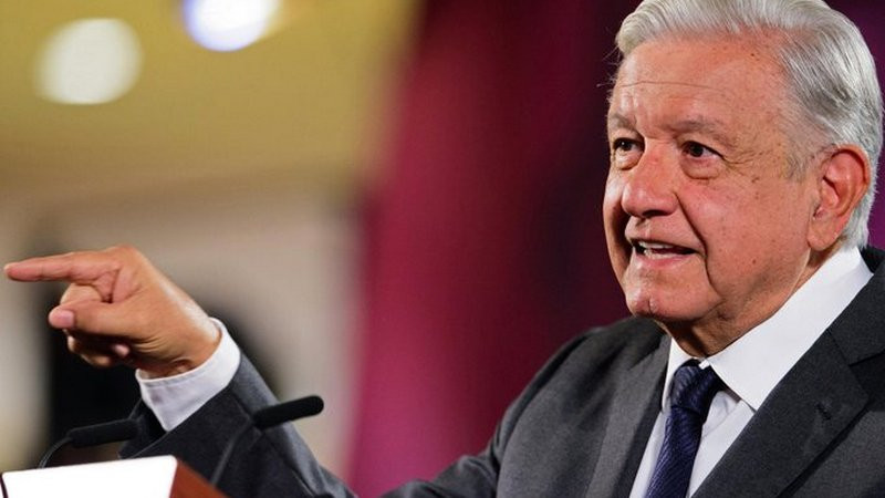 Un joven reciÃ©n egresado de la carrera de Derecho es un Ã¡ngel: AMLO