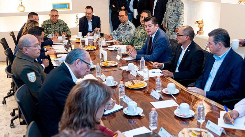 Participa Mauricio Kuri en ReuniÃ³n de Mesa de Seguridad  