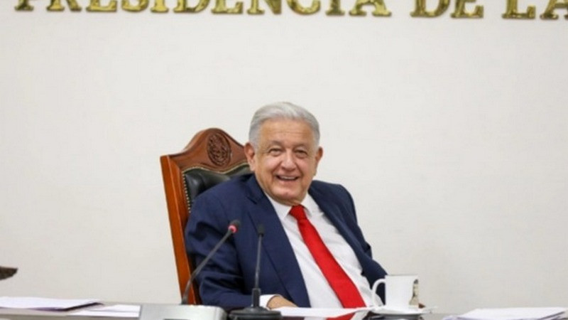 AMLO celebra a Osmar Olvera y Juan Celaya por colgarse medalla de plata en ParÃ­s 2024