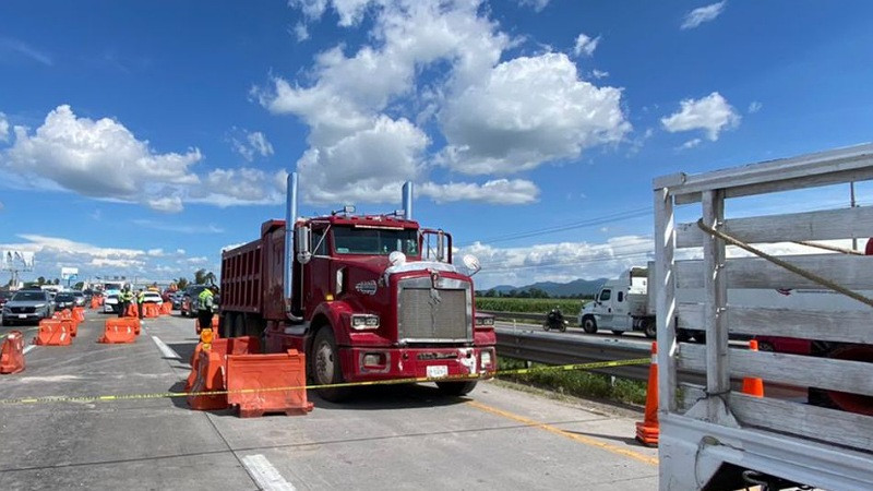 Muere joven atropellada en la autopista federal 57Â 