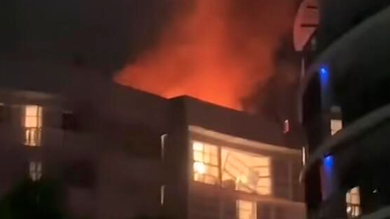 HelicÃ³ptero colisiona contra hotel en Australia; hay un muerto