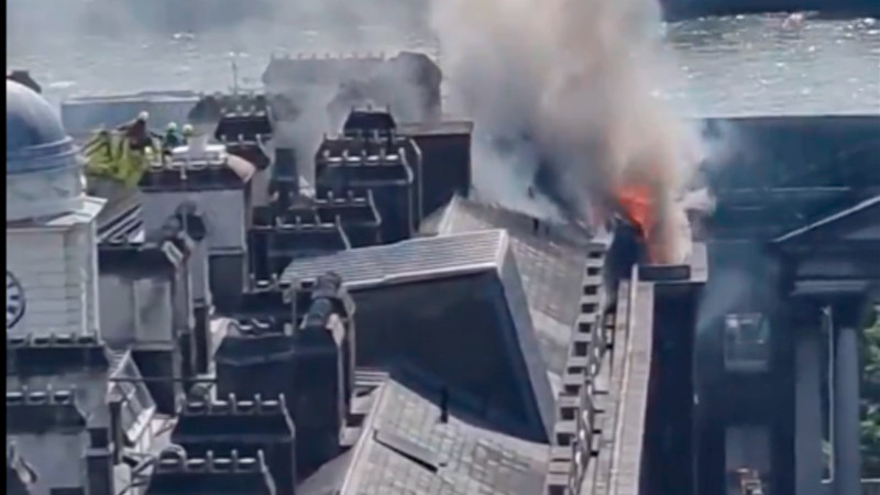 Se registra incendio en Somerset House, emblemÃ¡tico edificio de Londres