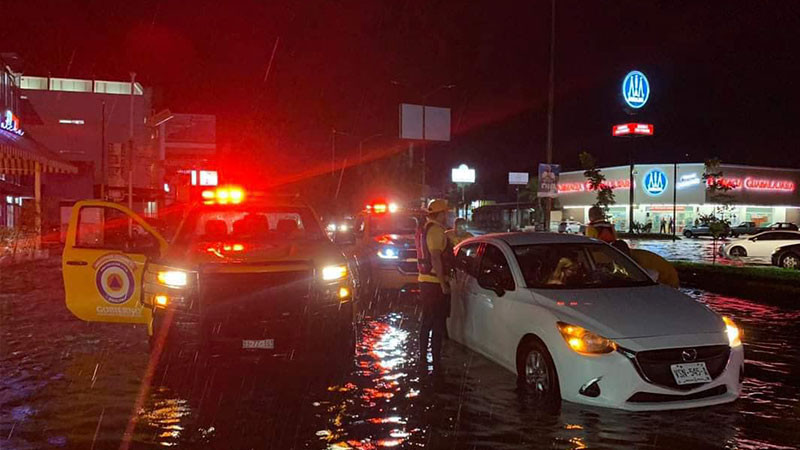 Lluvias dejan sin energÃ­a elÃ©ctrica al sur de CuliacÃ¡n