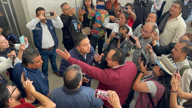 Entre gritos y sombrerazos designan a VÃ­ctor Antonio como Fiscal de QuerÃ©taro