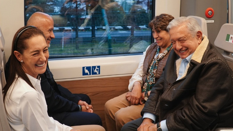 AMLO y Claudia Sheinbaum inauguran estaciÃ³n Santa Fe del Tren Interurbano MÃ©xico-Toluca
