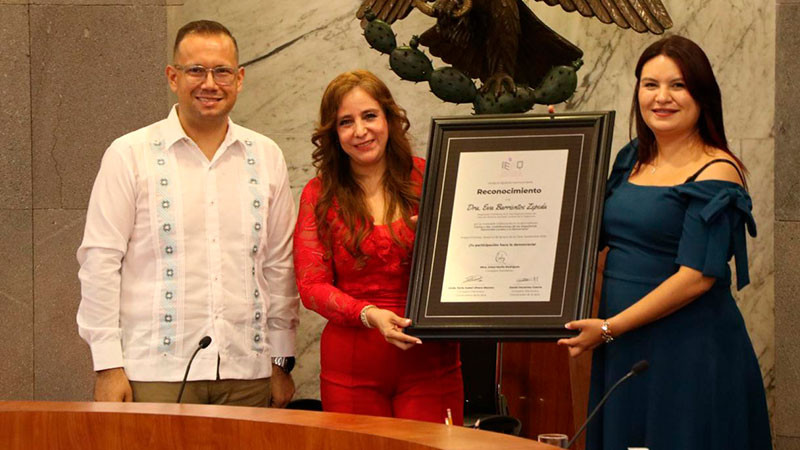 Destaca IEEQ en libro contribuciones de organismos pÃºblicos locales electorales