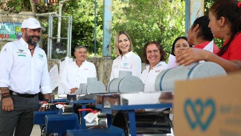 Entregan Molinos para Nixtamal en Jalpan de Serra, QuerÃ©taro