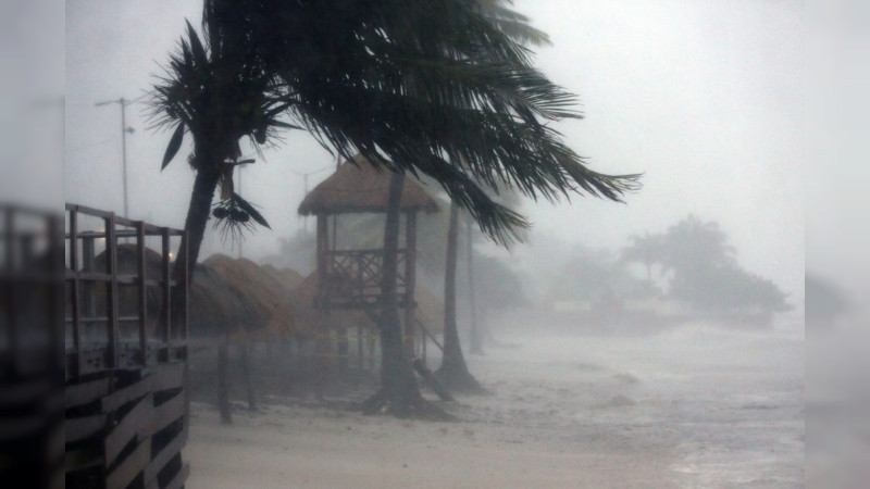 Suspenden clases hasta nuevo aviso en 20 municipios de MichoacÃ¡n por huracÃ¡n John