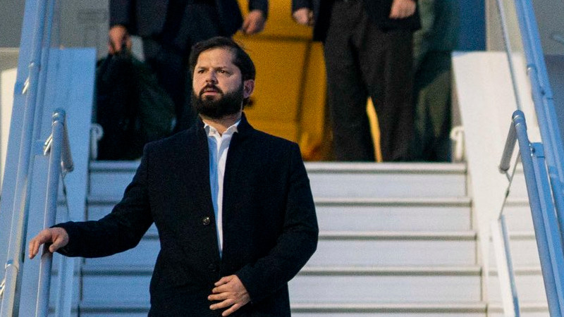 Llega Gabriel Boric, presidente de Chile, a MÃ©xico para investidura de Sheinbaum