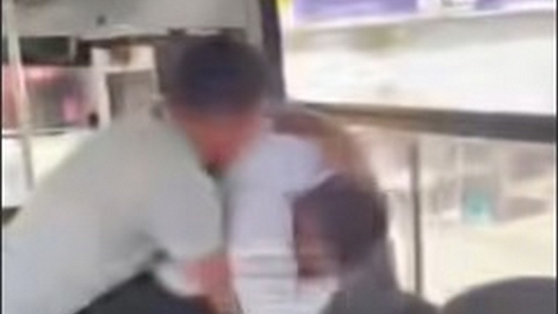 Choferes de la Ruta Villas del Pedregal protagonizan pelea en Morelia, MichoacÃ¡n