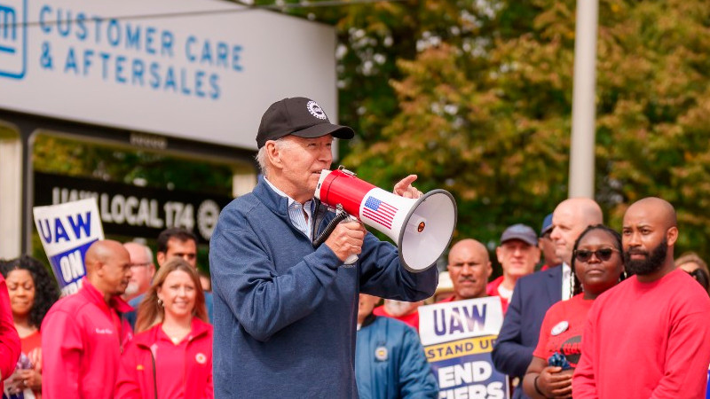 Biden condona 4 mil 500 mdd en prÃ©stamos estudiantiles para funcionarios pÃºblicos