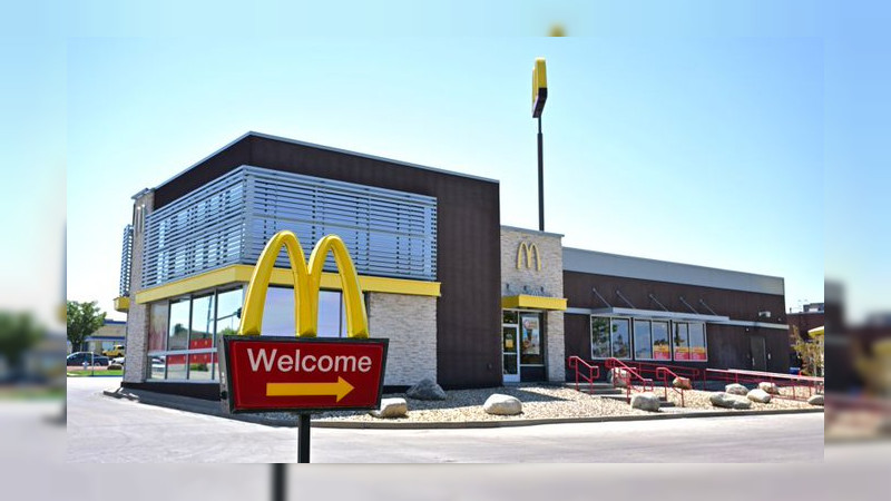 Brote de E. coli en McDonald's deja un fallecido y decenas de enfermos en EEUU