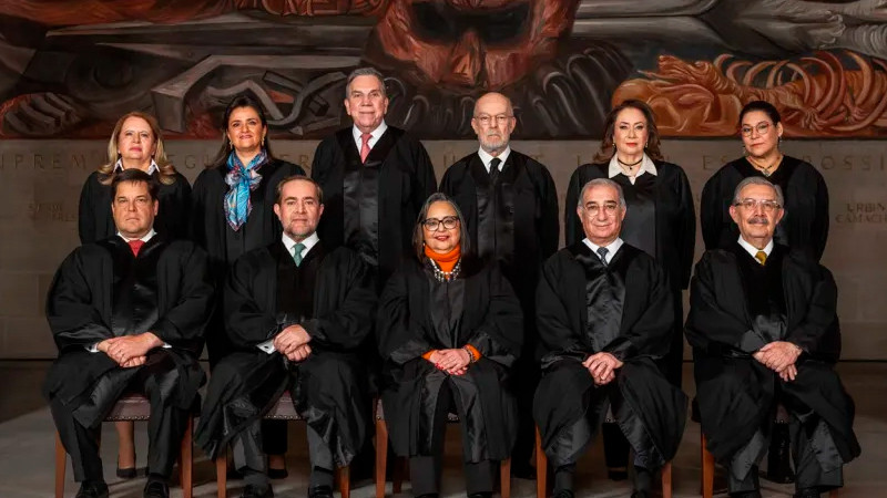 Senado recibe renuncias de 8 ministros de la SCJN