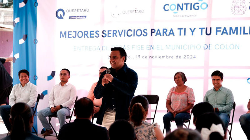 Entrega SEDESOQ modernizaciÃ³n de drenaje pluvial y sanitario en calles de ColÃ³n, QuerÃ©taro 