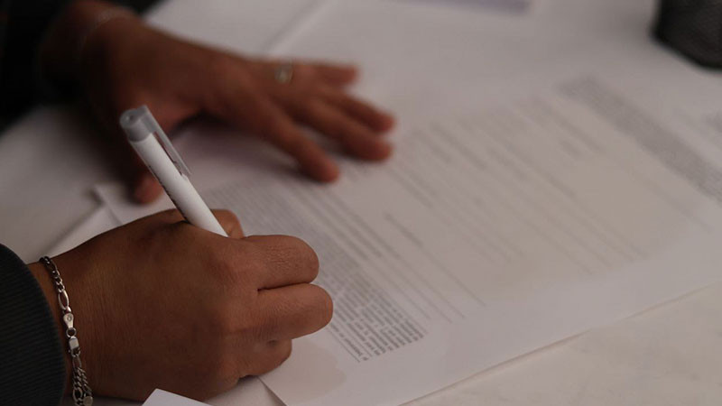 Firma SEDESOQ escrituras en Ezequiel Montes, QuerÃ©taro