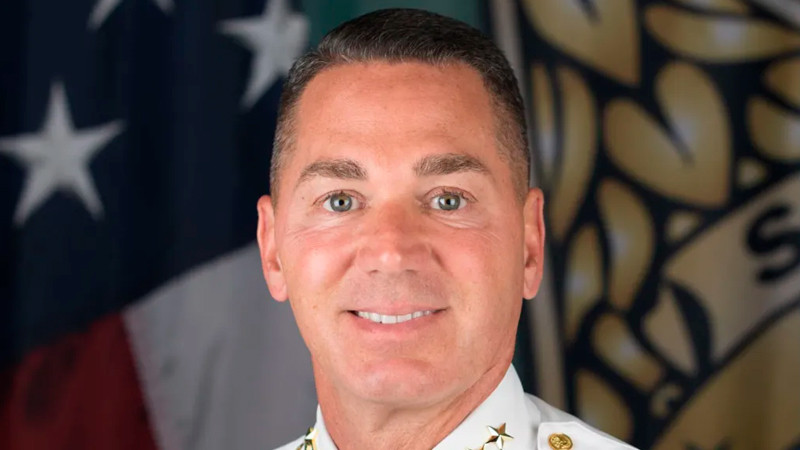 Trump designa a Chad Chronister como jefe de la DEA; era sheriff en Florida