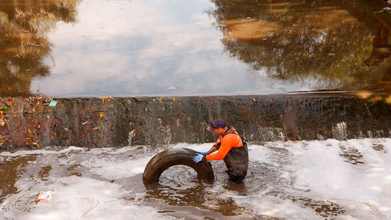 Participa Felifer MacÃ­as en el saneamiento del RÃ­o QuerÃ©taro