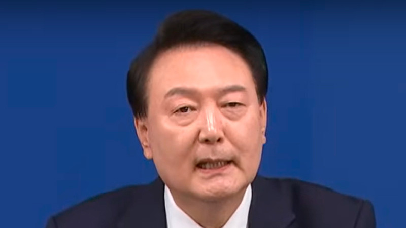 Presidente de Corea del Sur pide perdÃ³n por la ley marcial y deja su posiciÃ³n a su partido