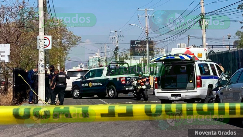 PolicÃ­a de QuerÃ©taro repele agresiÃ³n y hiere a un sujeto que intentÃ³ apuÃ±alarlo en Centro Sur 