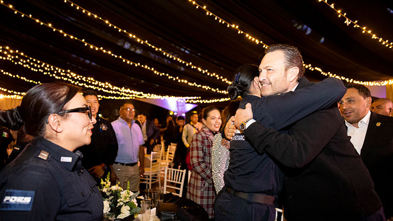 Honra Mauricio Kuri vocaciÃ³n y trabajo institucional de la PolicÃ­a Estatal de QuerÃ©taro