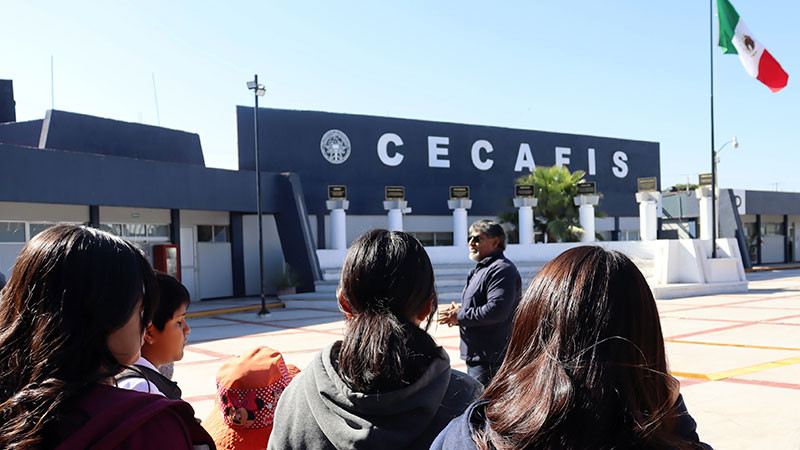 Mil 276 personas participaron en el programa CÃ³mo se Forma un PolicÃ­a durante el 2024