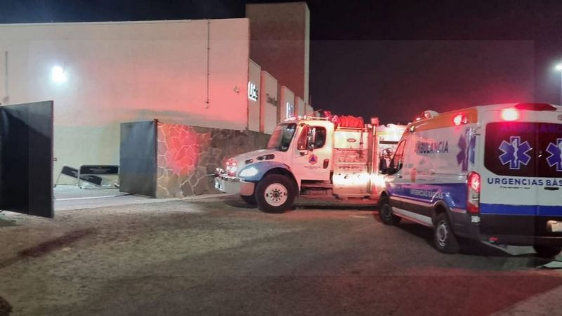 Hombre pierde la vidaÂ calcinado en incendio en plaza Outlet de QuerÃ©taro