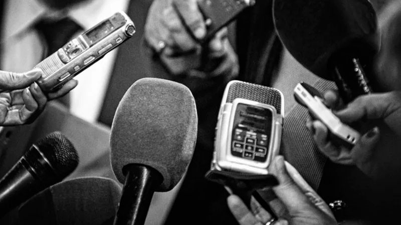 Organizaciones civiles piden a Sheinbaum protecciÃ³n a periodistas y defensores de derechos humanos