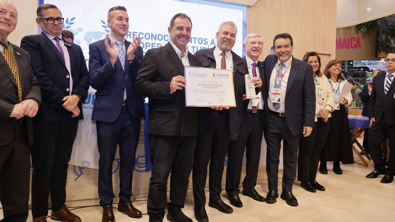 Entrega ONU reconocimiento por tradiciÃ³n de Noche de Muertos a MichoacÃ¡n