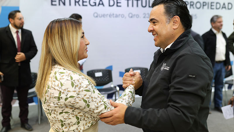 Entregan autoridades estatales de QuerÃ©taro 142 tÃ­tulos de propiedad